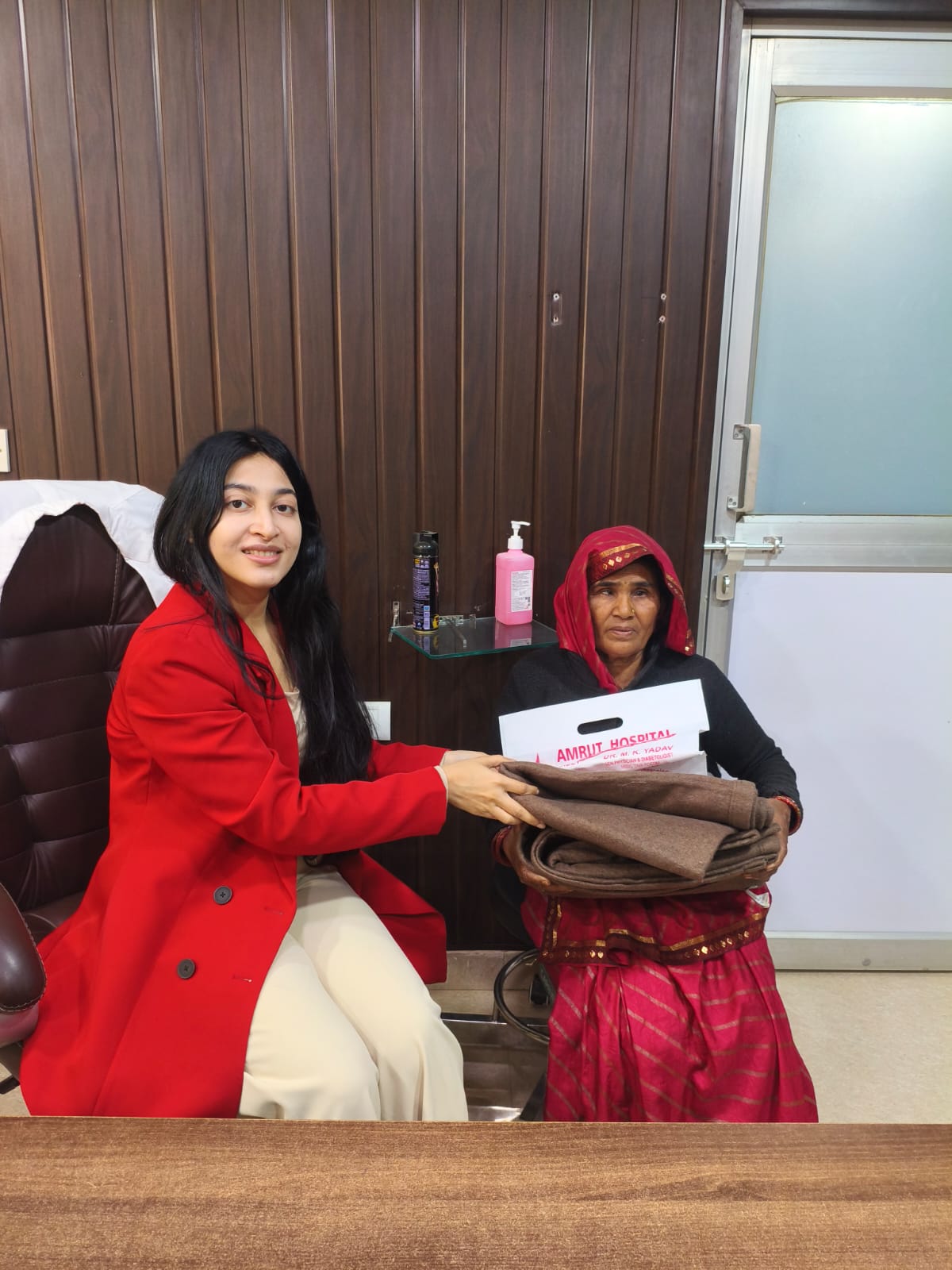 Dr. Anwesha Jha MBBS, MD in Internal Medicine | gold medalist, AMrut Hospital